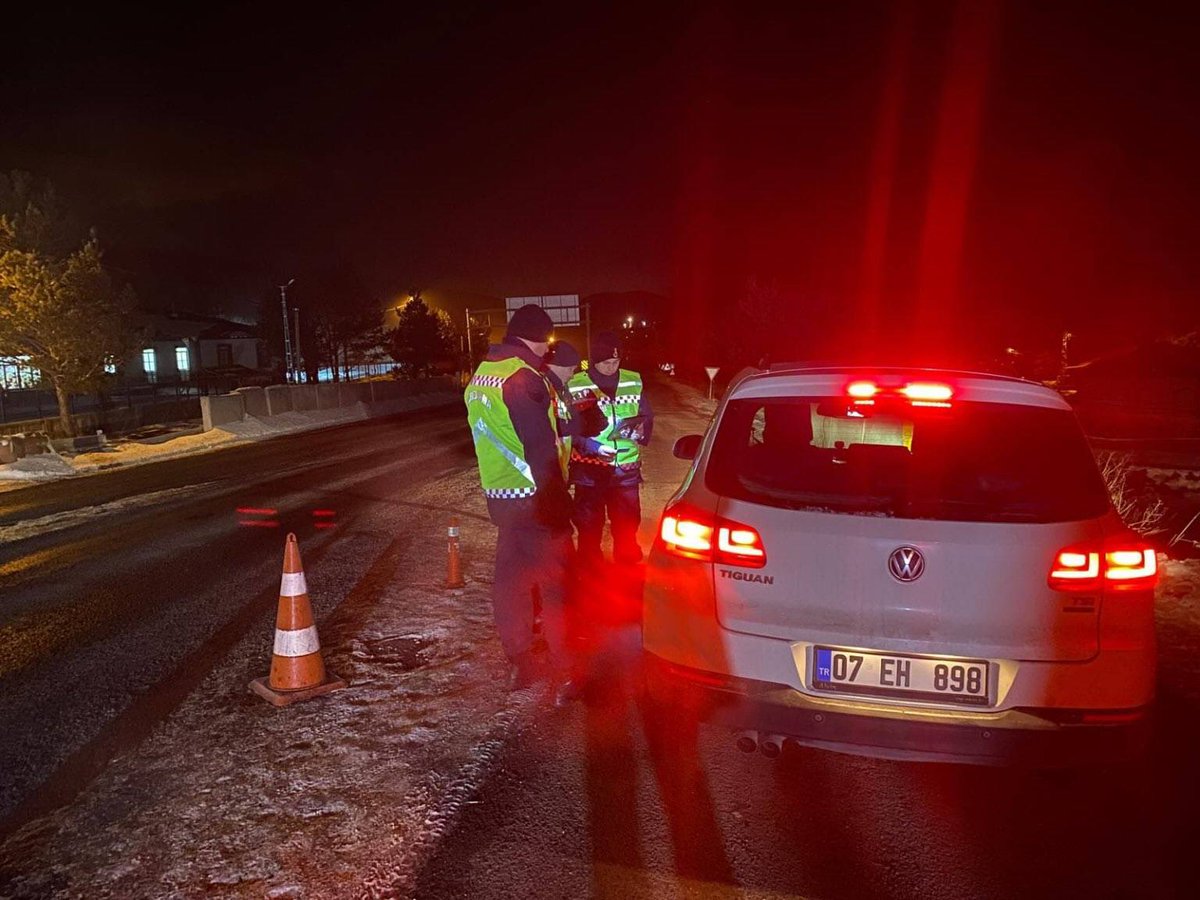 Ardahan İl Jandarma Komutanlığı Halkın Huzurunu ve Güvenliğini Sağlamaya Odaklanıyor