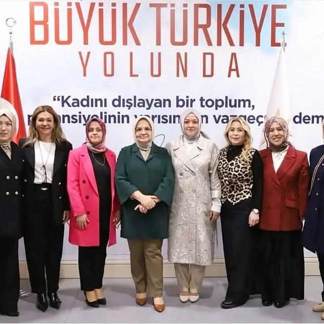 AK Parti, Selendi, Sarıgöl, Soma ve Alaşehir İlçelerinde Kadın Kolları Başkanlarını Atadı