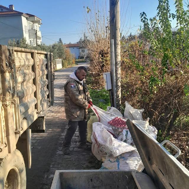 Geyve Belediyesi'nden Temizlik Çalışmaları