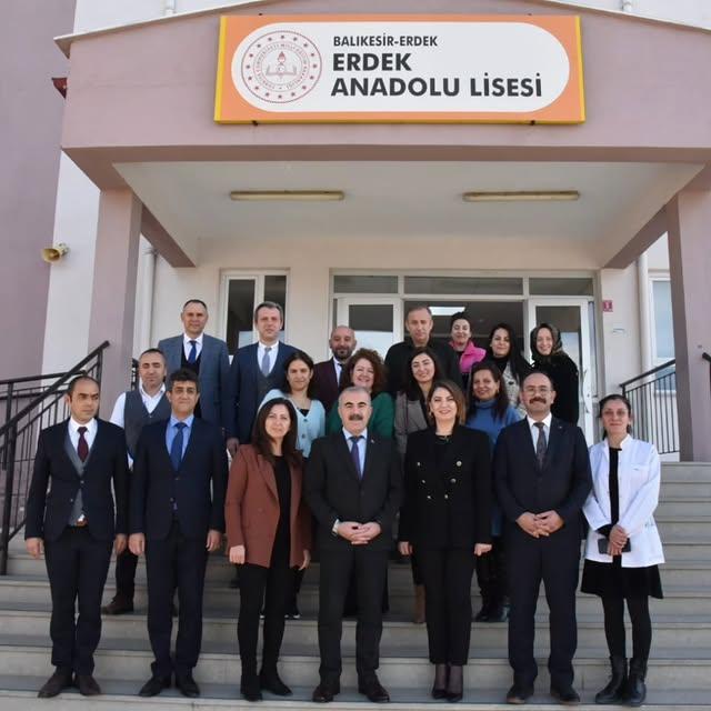 Balıkesir İl Milli Eğitim Müdürü, Erdek Anadolu Lisesi'ni Ziyaret Etti