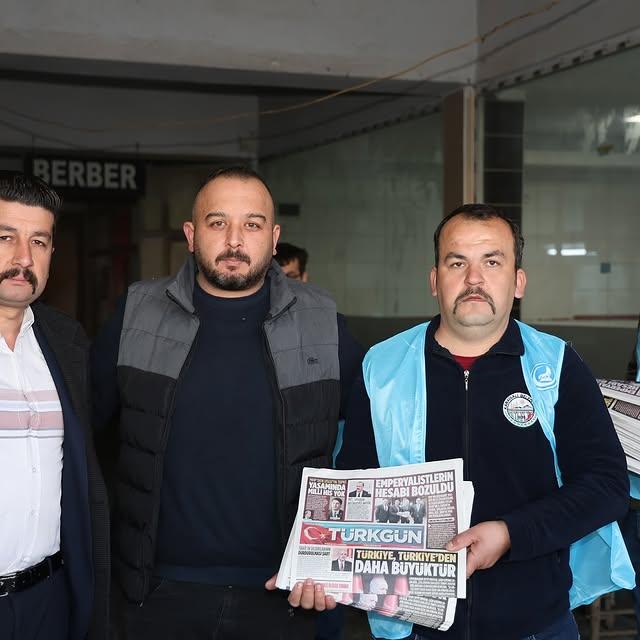 Ülkü Ocakları, Türkgün Gazetesi ile Karaisalı'da Dağıtıma Devam Ediyor