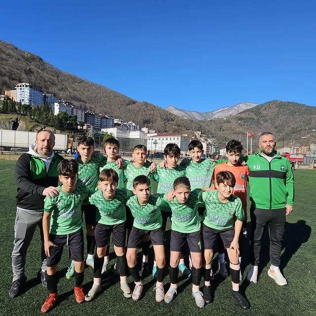 Borçkaspor U14 Takımı, Artvin U14 Futbol Ligi'nde açılış maçında galibiyet elde etti