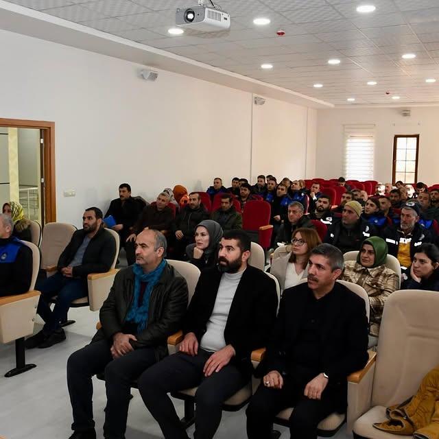 Muş Sağlık Müdürlüğü, Muş Belediyesi Personeline Ruh Sağlığı Semineri Düzenledi