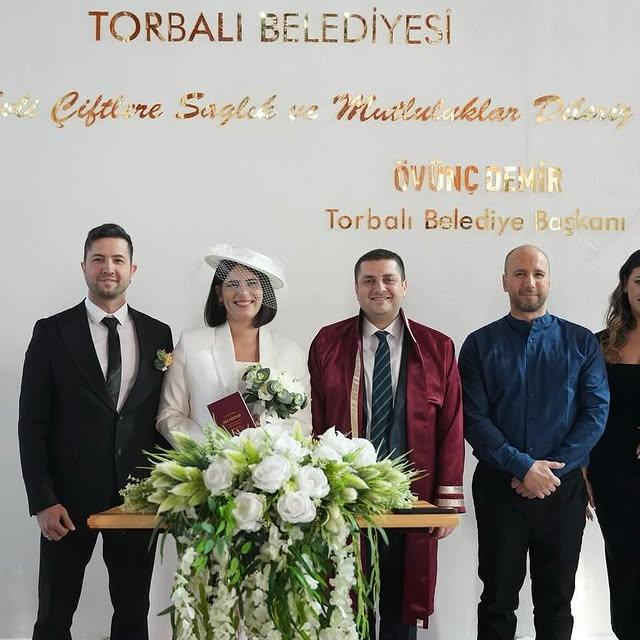 İzmir Torbalı'da Tarihi Hipodrom Binası'nda Yenilenen Nikah Salonu Hizmete Girdi