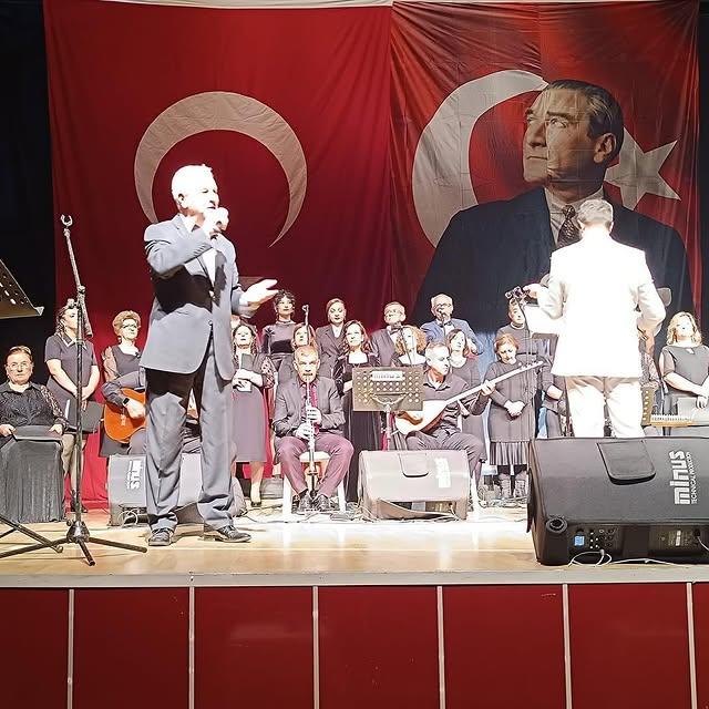 Kırklareli Huzurevi'nde Yaşlılar Atatürk Konserinde Buluştu