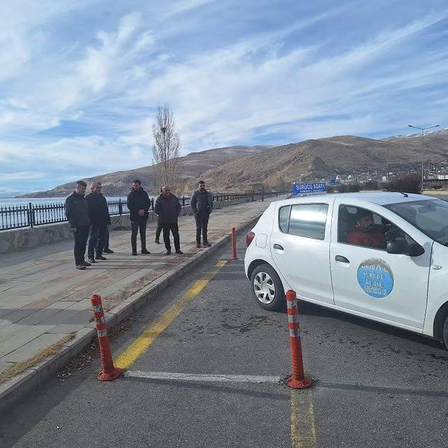 Bitlis İl Milli Eğitim Müdürü Bilal Gür, Motorlu Taşıtlar Sürücü Kursu Direksiyon Sınav Alanını Ziyaret Etti