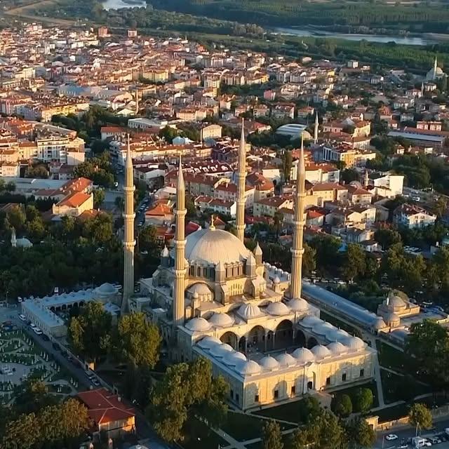 Edirne'nin simgesi Selimiye Camii'nde restorasyon çalışmaları sürüyor