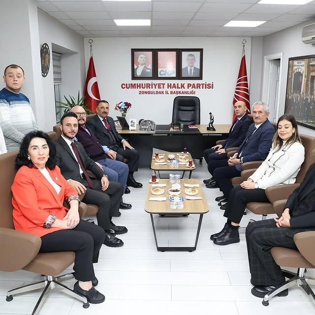 Zonguldak Valisi Osman Hacıbektaşoğlu, CHP İl Başkanı Devrim Duralı'nı Ziyaret Etti