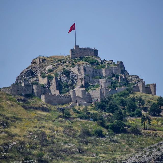 Amasya Kalesi: Tarihin Zamanla Buluştuğu Bir Yer