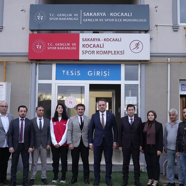 Gençlik ve Spor Bakan Yardımcısı Kocaali'de Sporcularla Bir Araya Geldi