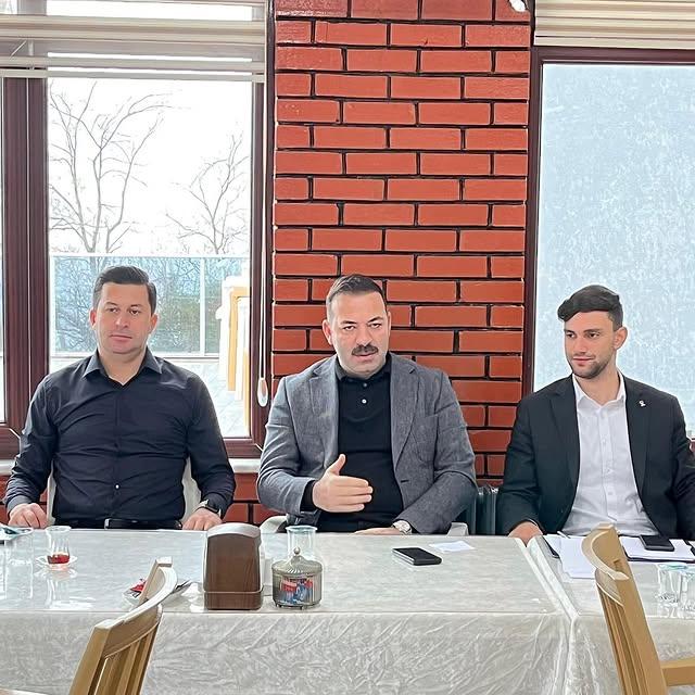 AK Parti Zonguldak İl Başkanı, Kilimli Belediye Başkanı ve Gençlik Kolları Başkanı Bir Araya Geldi