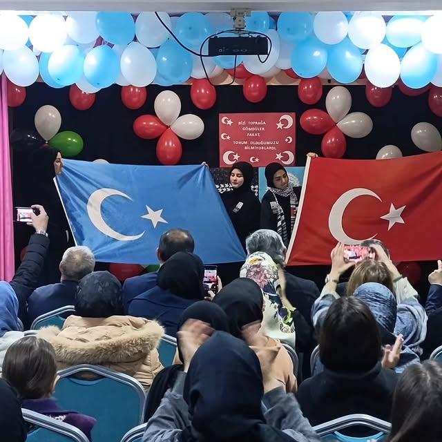 Başiskele Kız Anadolu İmam Hatip Okulu Mazlum Coğrafyalara Ses Vermek İçin Etkinlik Düzenledi