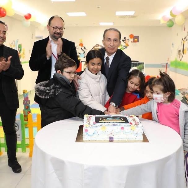 Süleyman Demirel Üniversitesi Halkla İlişkiler ve Tanıtım Bölümü Öğrencileri Çocuklar İçin Oyun Polikliniği Kurdu