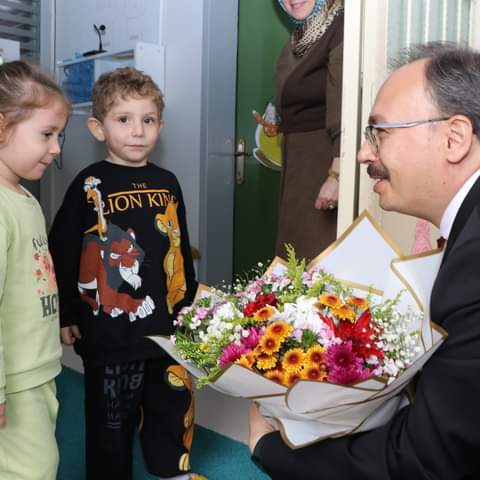 Siirt Valisi Dr. Kemal Kızılkaya, Emine Erdoğan Anaokulu'nu Ziyaret Etti