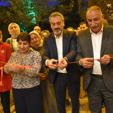 Siirt Belediyesi, Kızlar Tepesi'nde Yeni Sosyal Tesisi Açtı